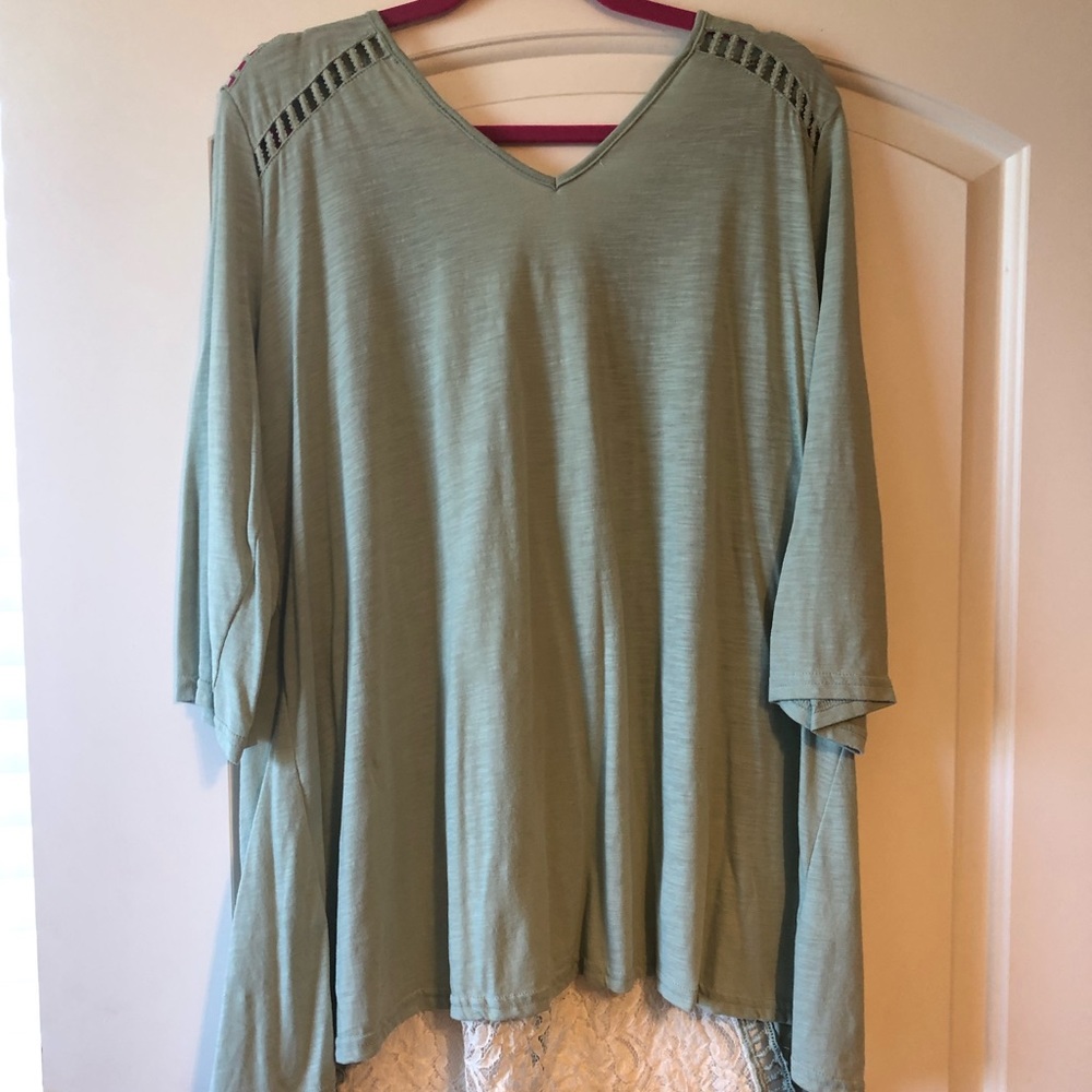 Umgee top 2Xl sage green